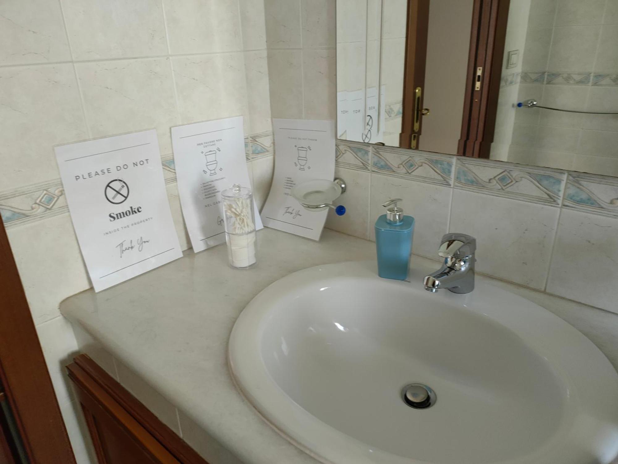 Tra Pirandello E Leopardi Bed & Breakfast
