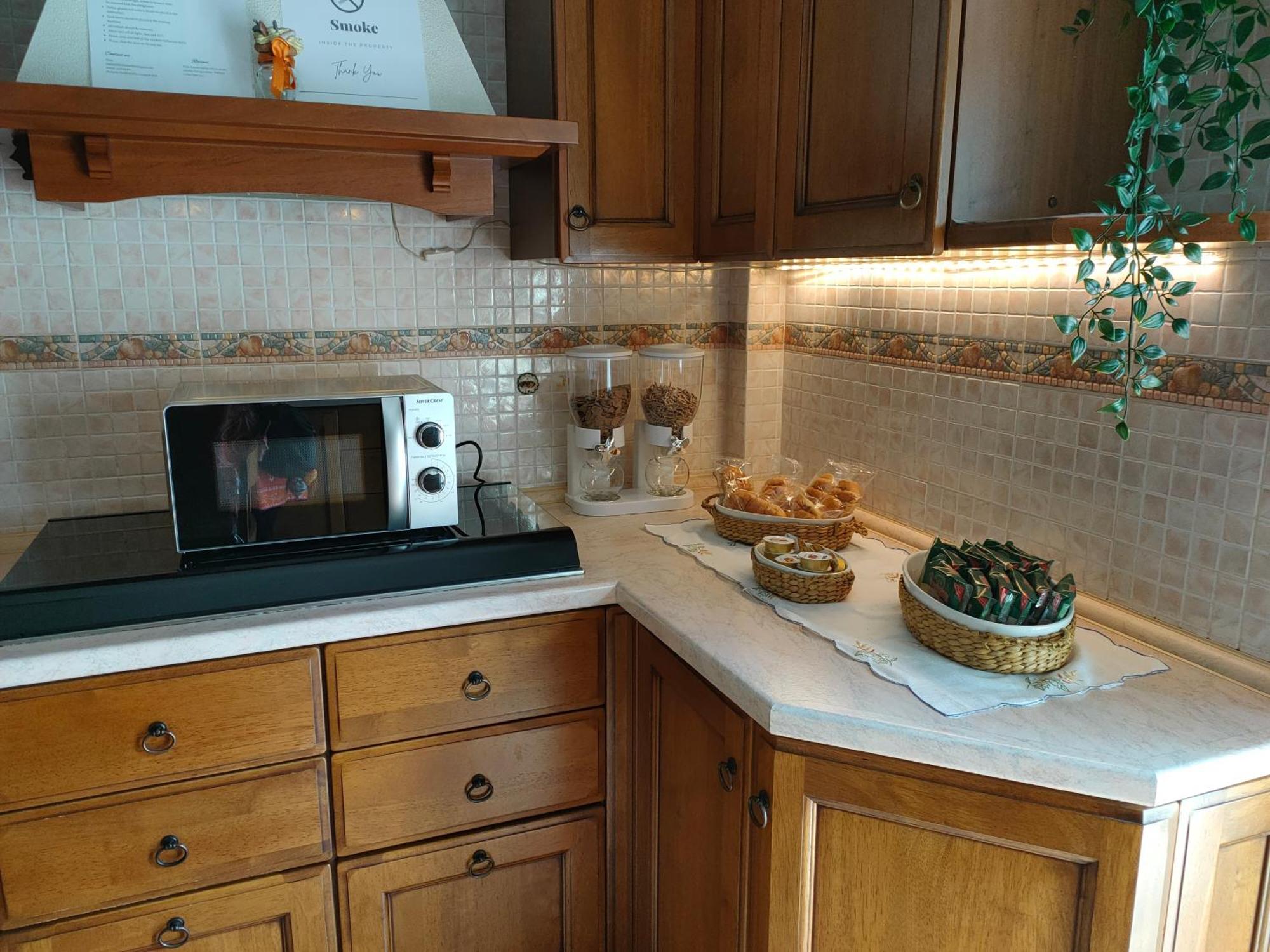 Tra Pirandello E Leopardi Bed & Breakfast