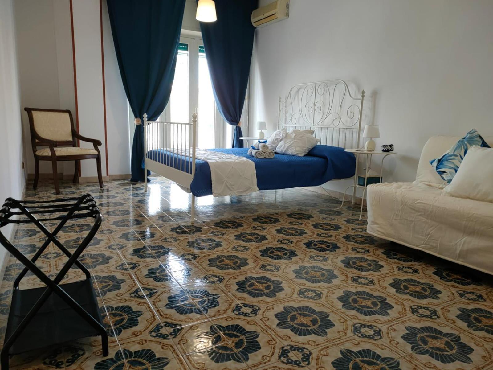 Tra Pirandello E Leopardi Bed & Breakfast