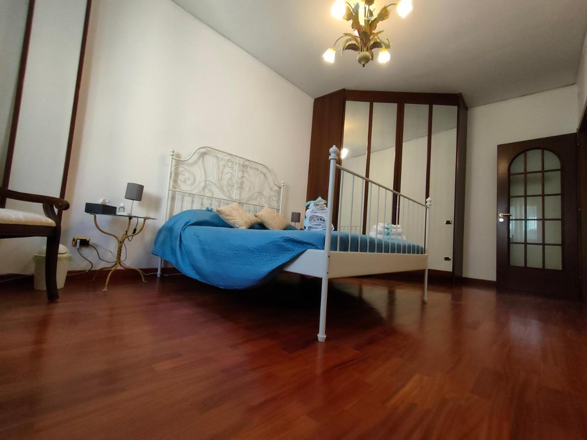 Tra Pirandello E Leopardi Bed & Breakfast